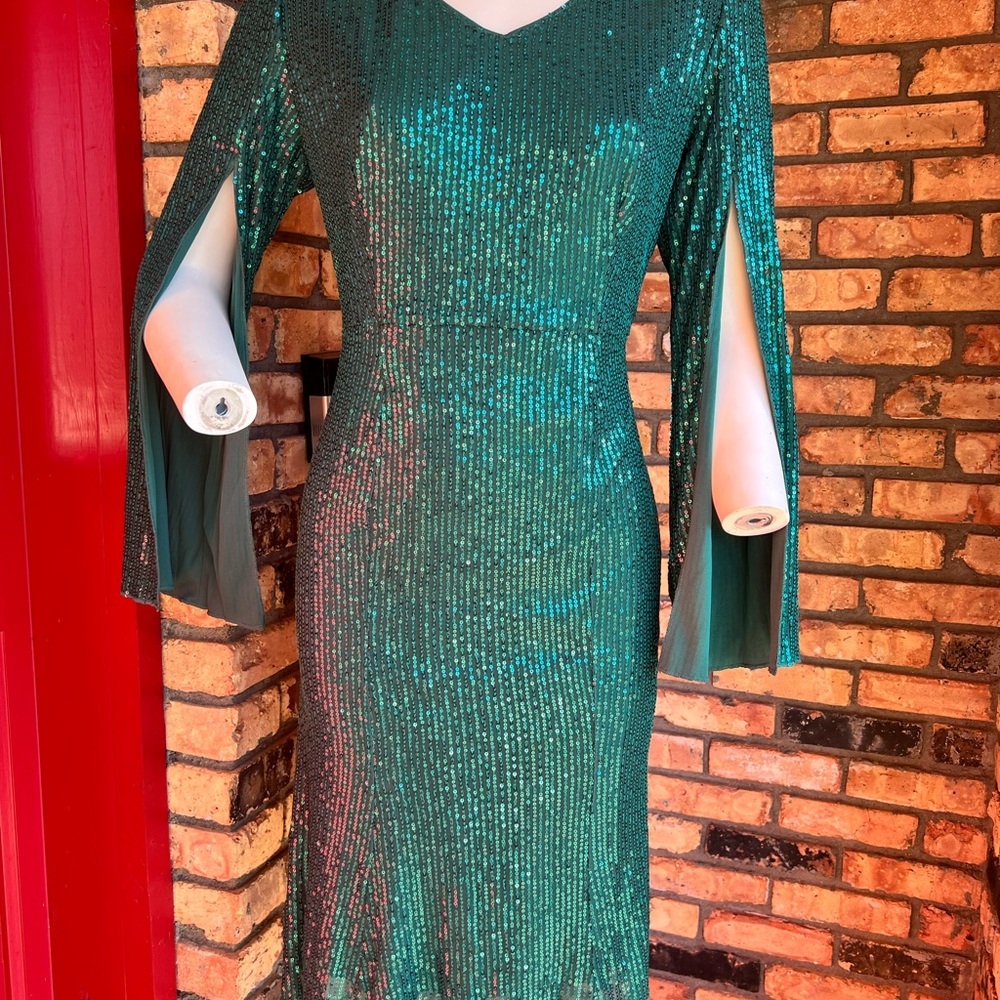 COOAN Green Sequin Bodycon Knee Length Dress Slit Sleeve V-Neck Women size L - Picture 3 of 7